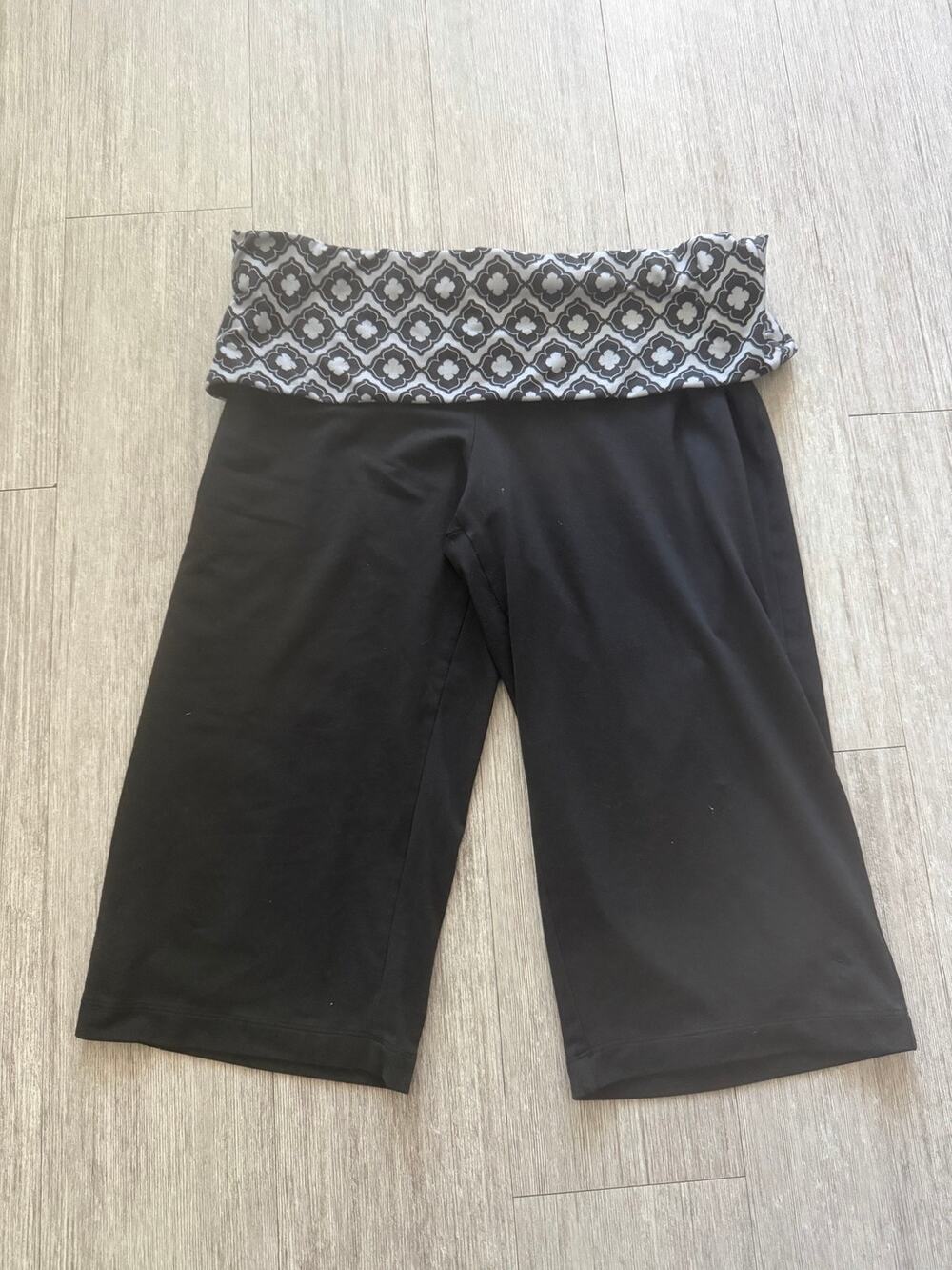 Vintage Y2k Danskin Low Waisted Fold Over Loose Capris